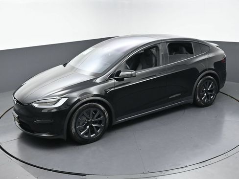 Used 2024 Tesla Model X AWD/4WD image 38