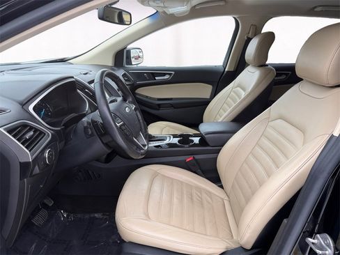 Used 2016 Ford Edge SEL w/ Equipment Group 201A image 9