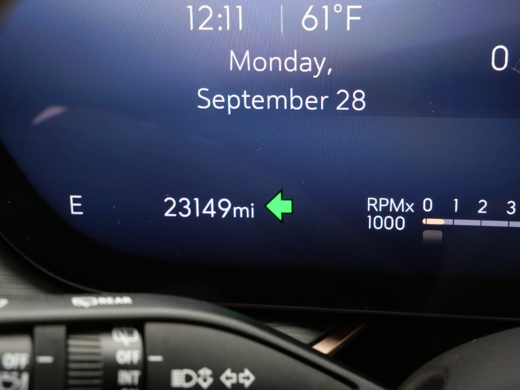 Used 2024 Buick Envision Sport Touring AWD/4WD image 32