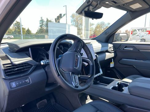 New 2026 GMC Acadia AT4 image 21