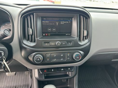 Used 2022 Chevrolet Colorado W/T image 17