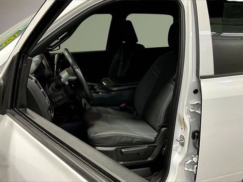 Used 2022 RAM 2500 Tradesman image 21