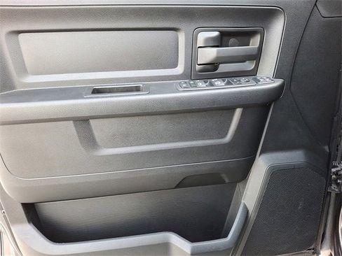 Used 2024 RAM 2500 Tradesman w/ Chrome Appearance Group image 14