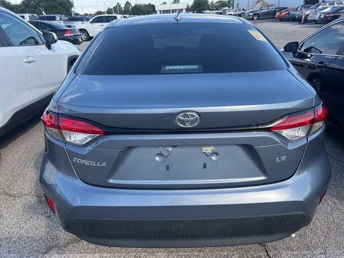 Used 2025 Toyota Corolla LE FWD image 5