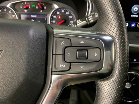 Used 2025 Chevrolet Blazer LT image 19