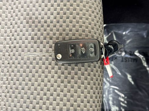 Used 2014 Volkswagen Jetta S image 32