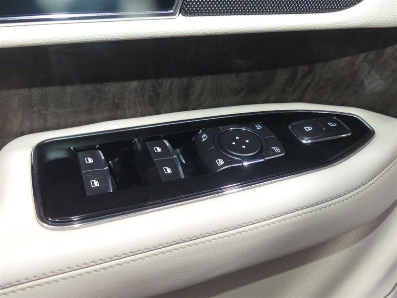 Used 2018 Lincoln Navigator Reserve w/ Technology Package AWD/4WD image 19