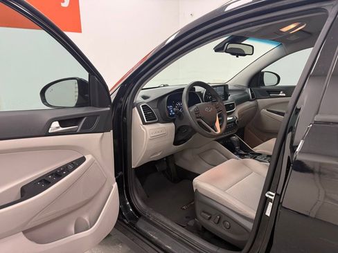Used 2021 Hyundai Tucson Value w/ Cargo Package image 9