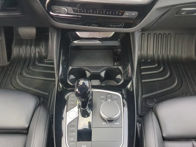 Used 2023 BMW X4 xDrive30i AWD/4WD image 21