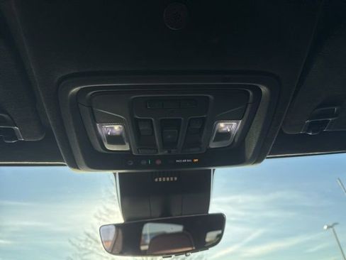 Used 2024 GMC Sierra 2500 Denali Ultimate image 22