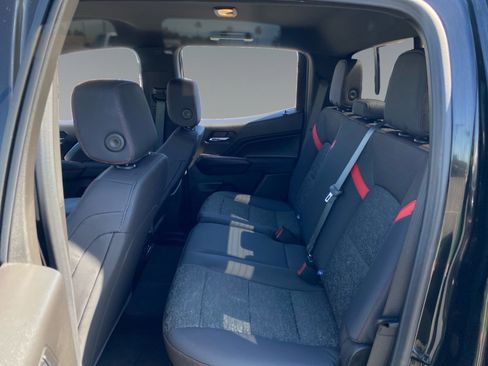 Used 2026 Chevrolet Colorado Z71 image 13