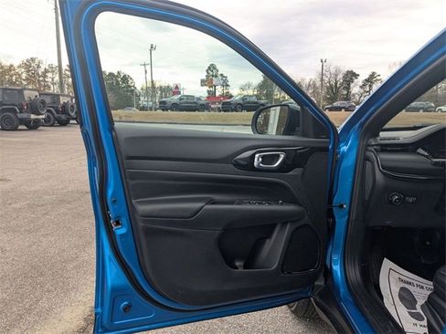 New 2026 Jeep Compass Latitude image 14