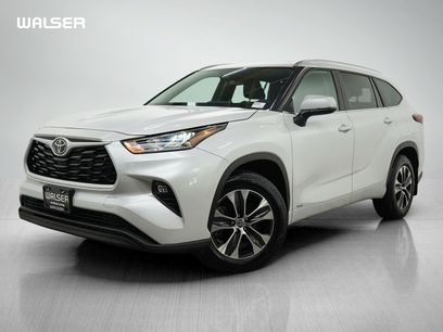 Used 2025 Toyota Highlander XLE