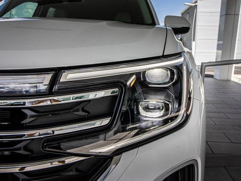 New 2026 Volkswagen Atlas SE FWD image 6