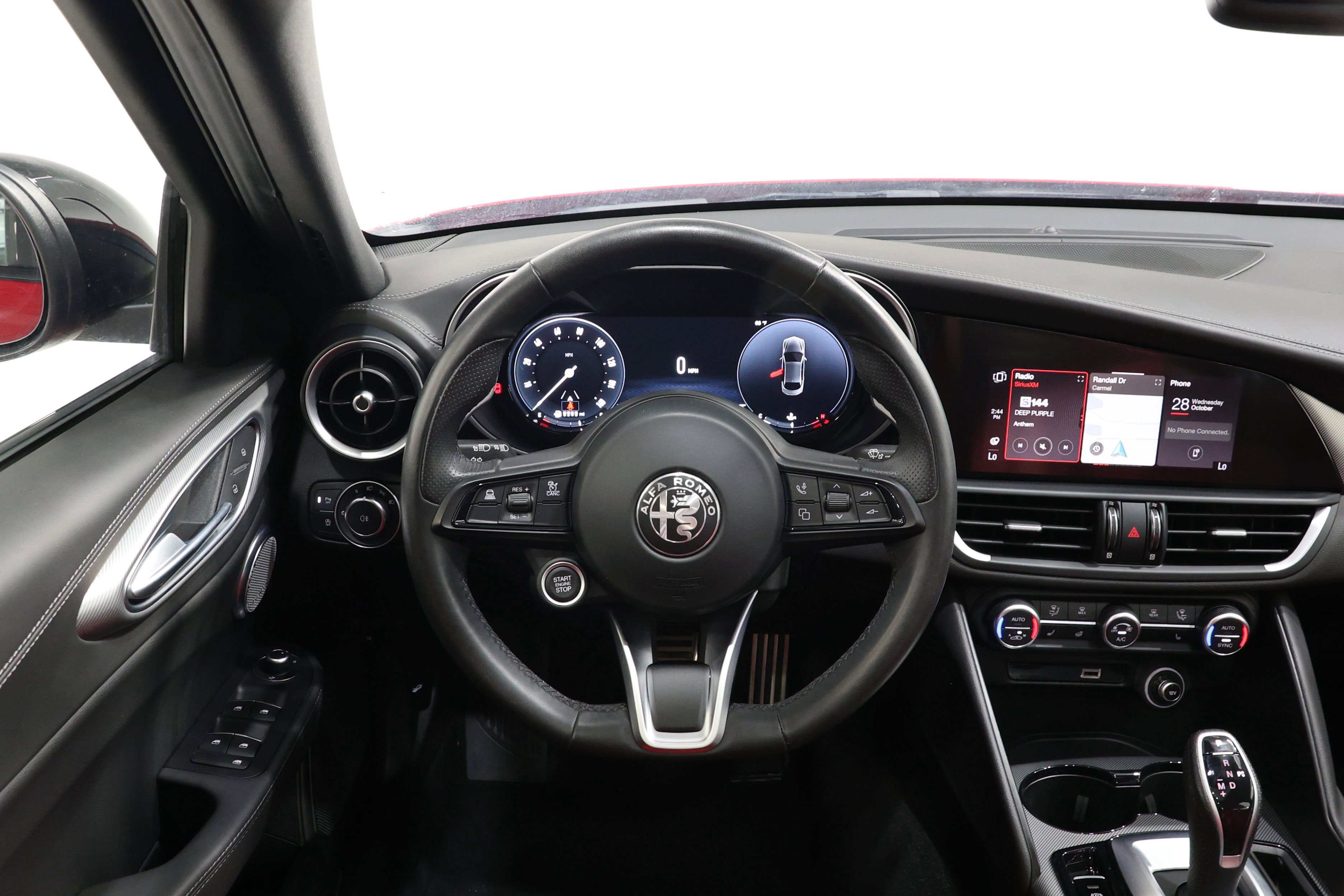 Certified 2024 Alfa Romeo Giulia Veloce AWD/4WD image 12