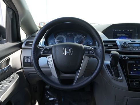 Used 2016 Honda Odyssey EX image 40