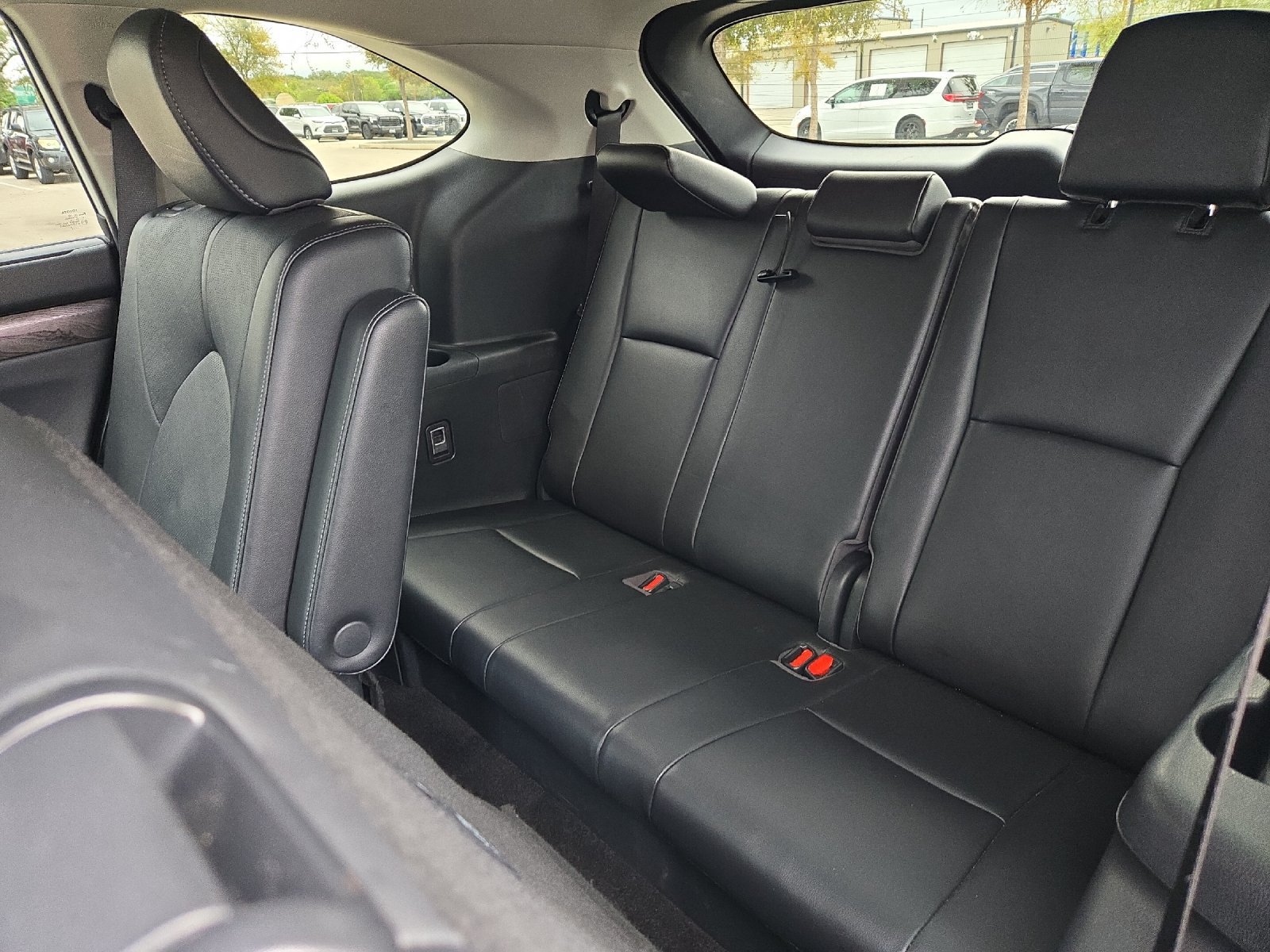 Used 2023 Toyota Highlander Platinum FWD image 14