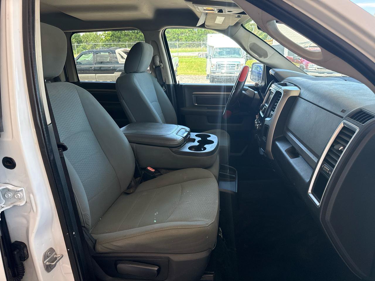 Used 2016 RAM 2500 SLT AWD/4WD image 13