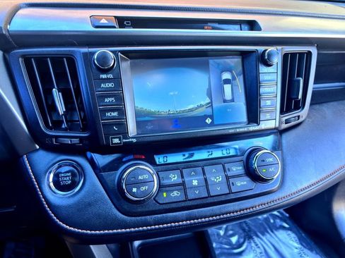 Used 2016 Toyota RAV4 SE w/ Advanced Technology Package AWD/4WD image 27