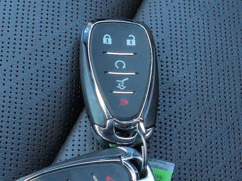 Used 2023 Chevrolet Traverse High Country image 29