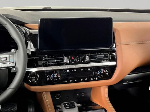New 2026 Nissan Pathfinder Platinum AWD/4WD image 20