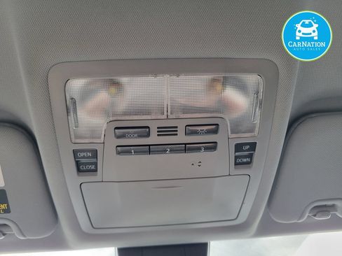 Used 2017 Toyota Highlander XLE AWD/4WD image 26