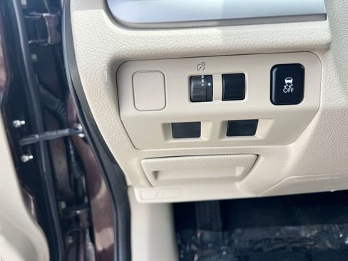 Used 2013 Subaru Impreza 2.0i Sport Premium image 19