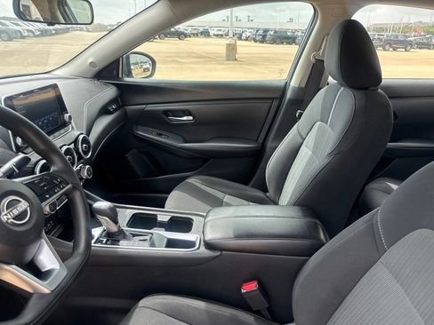 Certified 2024 Nissan Sentra SV FWD image 39