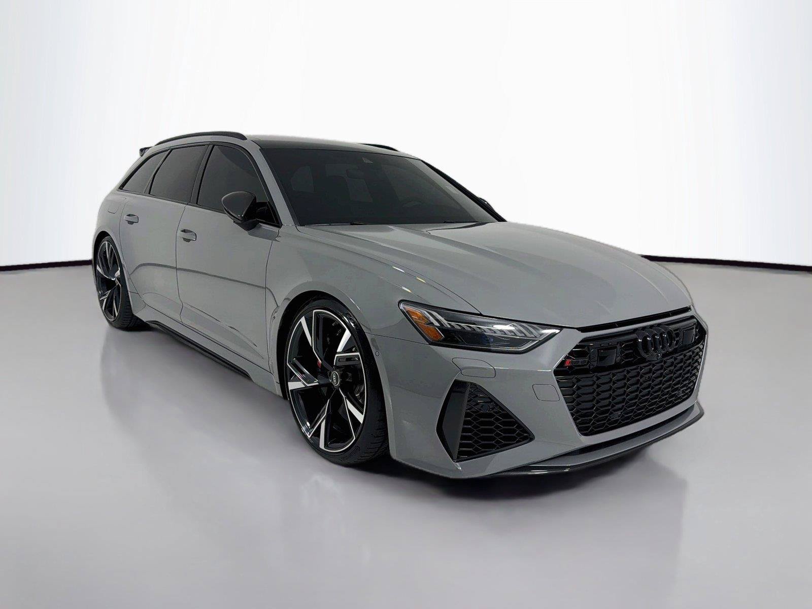 Used 2022 Audi RS 6 AWD/4WD image 35