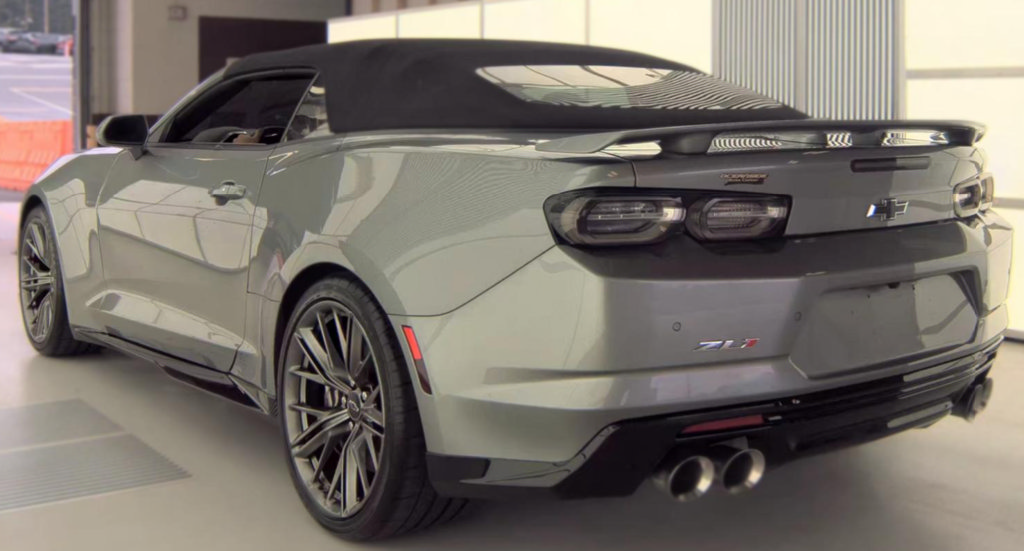 Used 2023 Chevrolet Camaro ZL1 RWD image 8
