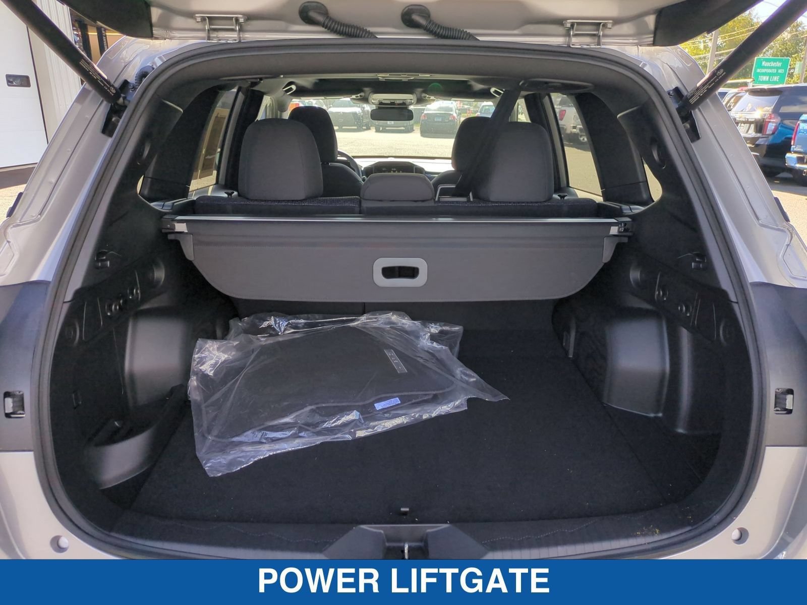 Certified 2025 Subaru Forester Premium AWD/4WD image 33