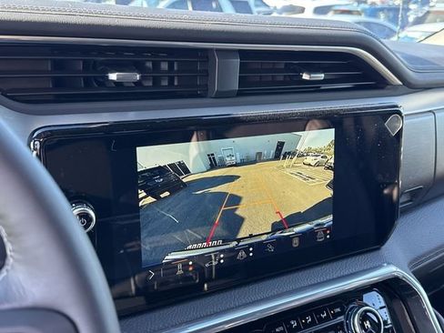 New 2026 GMC Sierra 1500 Denali w/ Technology Package AWD/4WD image 18