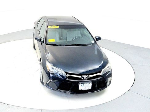 Certified 2017 Toyota Camry SE image 20