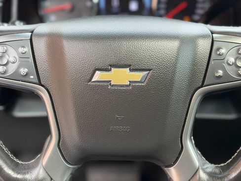 Used 2018 Chevrolet Tahoe Premier AWD/4WD image 39