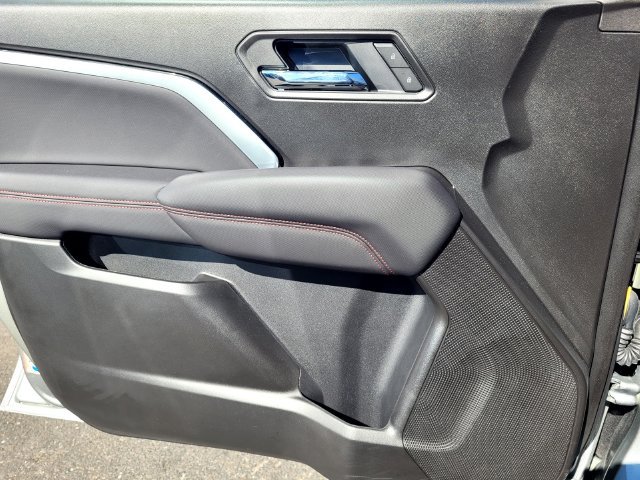 Used 2026 Chevrolet Colorado Z71 AWD/4WD image 14