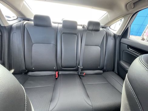 Used 2024 Honda Civic Touring image 14