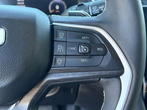 Used 2023 Jeep Grand Cherokee Limited w/ Trailer Tow Prep Group (B) image 21