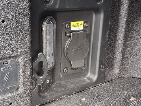 Used 2025 Ford Maverick XLT w/ XLT Luxury Package image 23