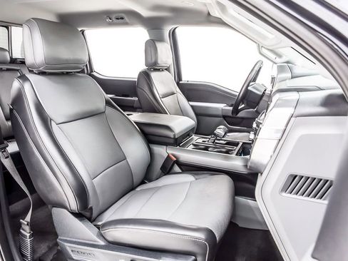 Used 2021 Ford F150 Lariat w/ Equipment Group 502A High image 33