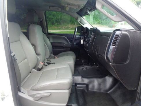 Used 2019 Chevrolet Silverado 2500 W/T AWD/4WD image 22