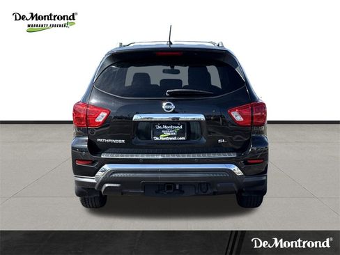 Used 2017 Nissan Pathfinder SL w/ SL Tech Package image 6