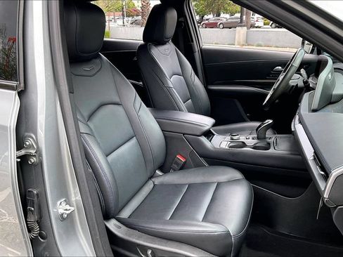 Used 2024 Cadillac XT4 Sport w/ Cold Weather Package FWD image 9