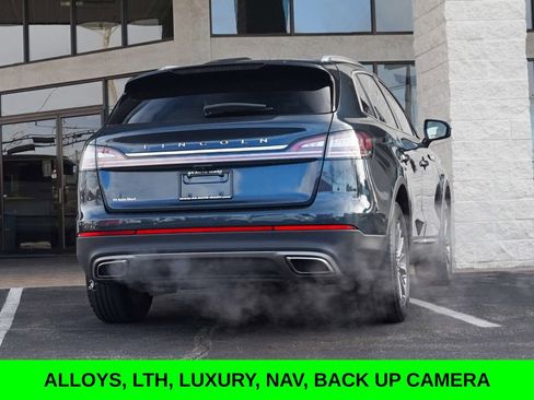 Used 2023 Lincoln Nautilus FWD w/ Premium Package image 3