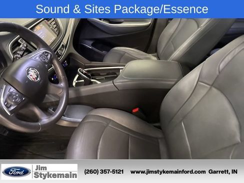Used 2020 Buick Enclave Essence w/ Sound and Sites Package FWD image 37