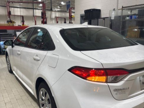 Certified 2020 Toyota Corolla LE image 42