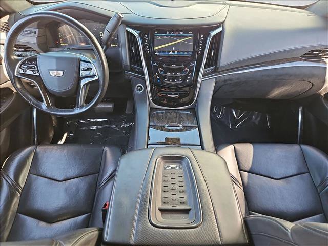 Used 2015 Cadillac Escalade Platinum AWD/4WD image 19