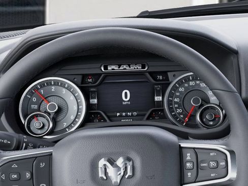 New 2026 RAM 1500 4x4 Crew Cab image 17