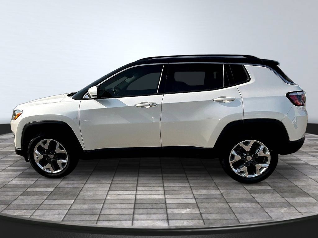Used 2018 Jeep Compass Limited AWD/4WD image 4