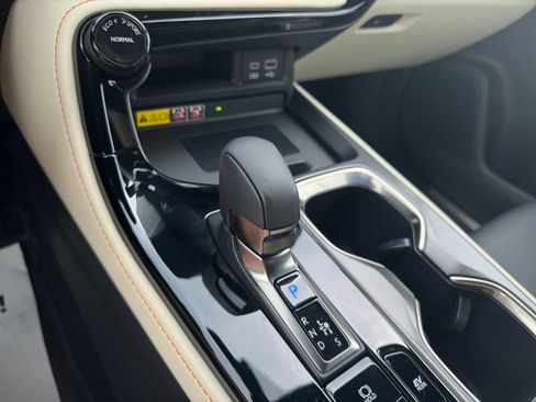 Used 2024 Lexus NX 350h AWD image 8