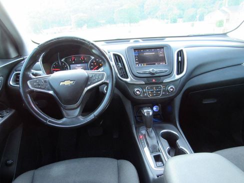 Used 2019 Chevrolet Equinox LT FWD image 6